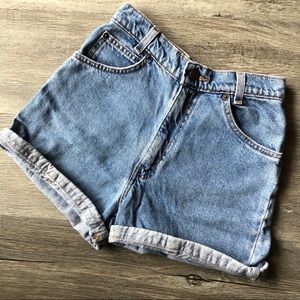 Vintage Levi’s High-Waisted Denim Shorts